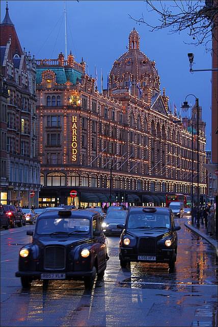 Harrods - Practical information, photos and videos ...